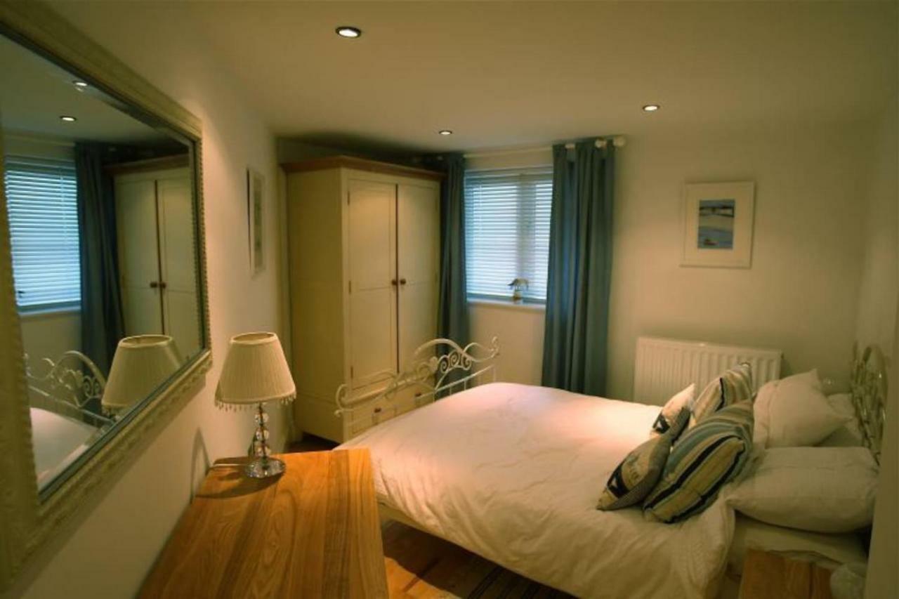 Polmear Harbour View With Terrace Apartment Looe Bagian luar foto